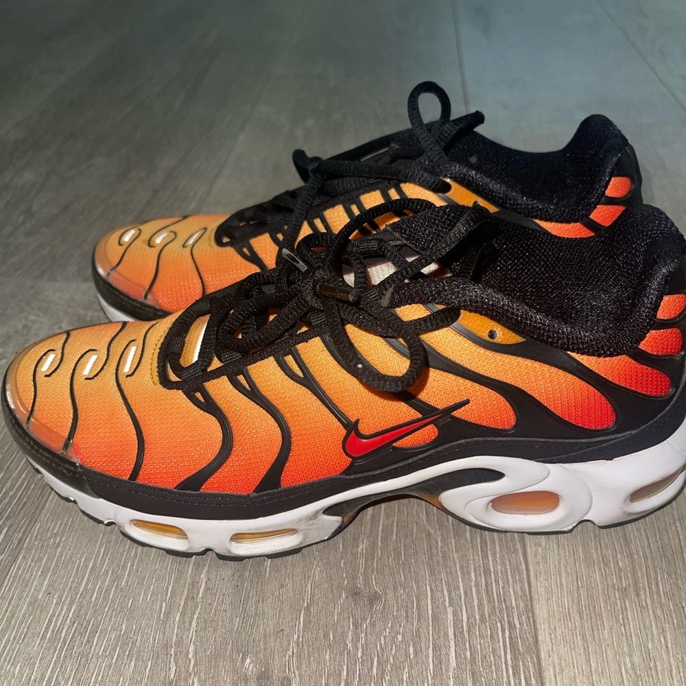 Air Max Plus Sunset